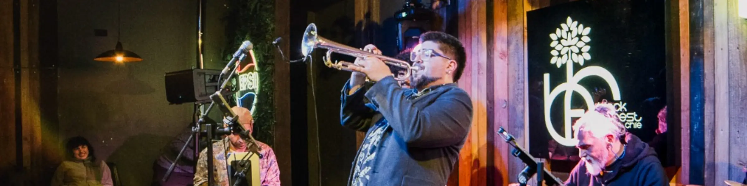 Cabecera de Jorge Eduardo